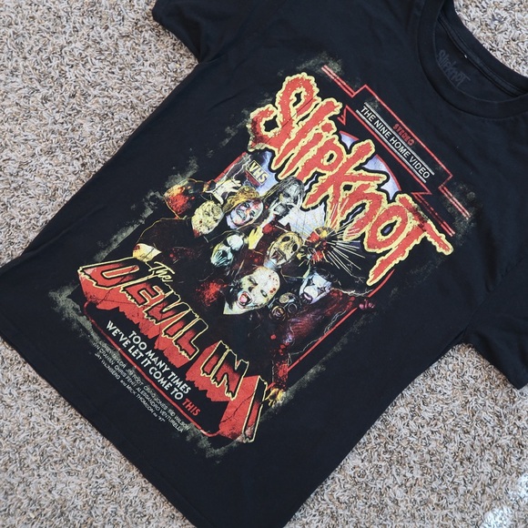 Slipknot Black T-Shirt with Red and Yellow Graphic - Picture 1 of 5